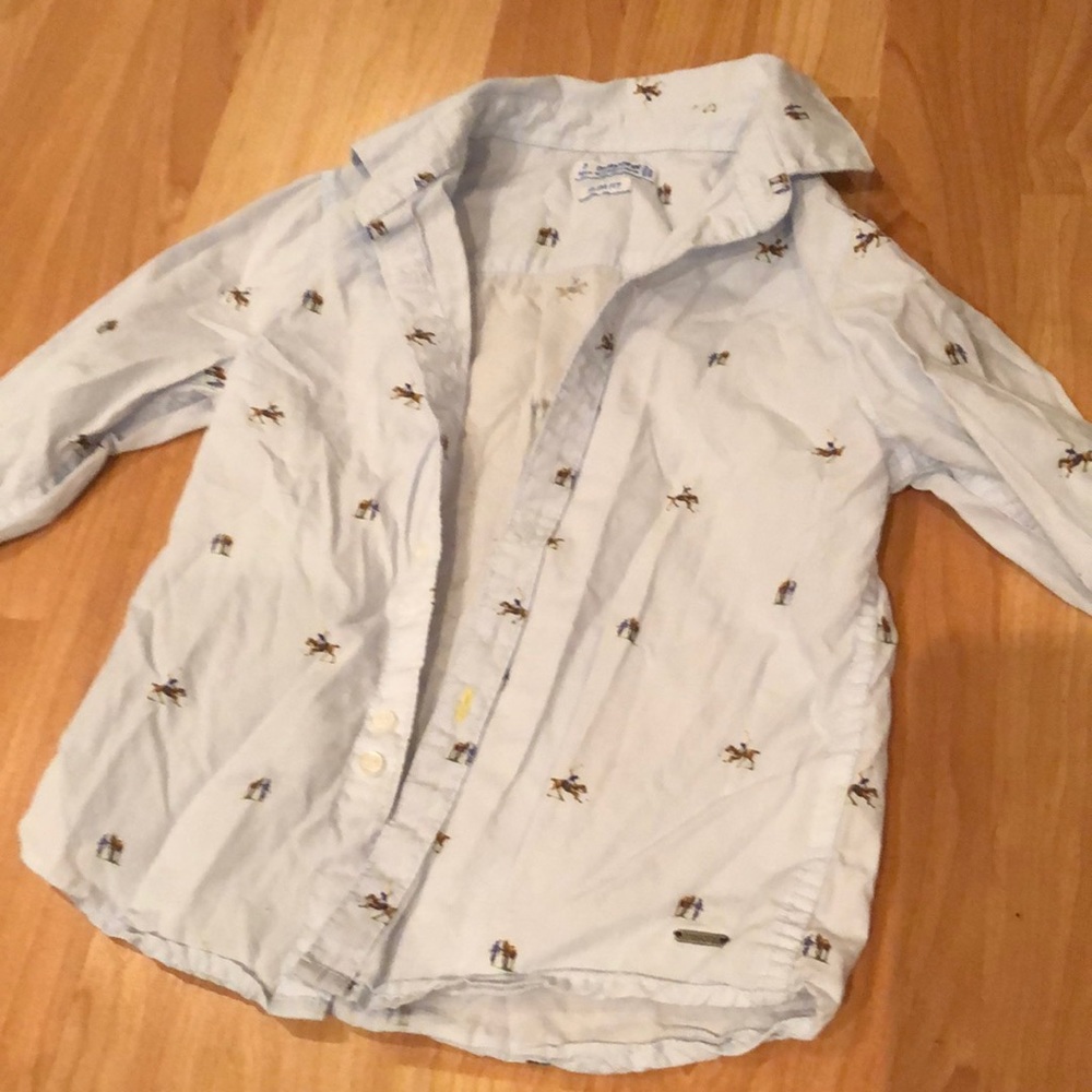 Polo Type shirt purchased in 🇮🇹 3T (small)